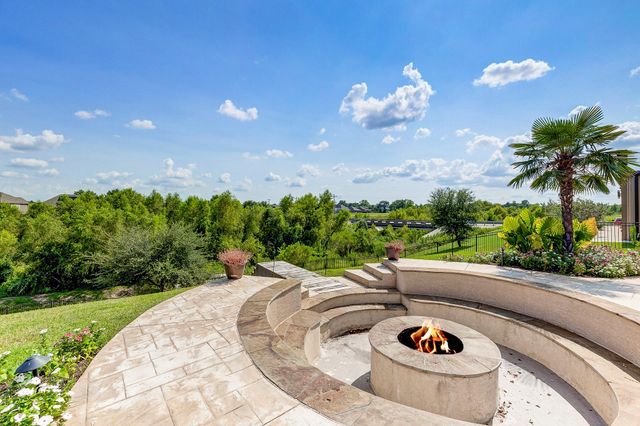 108 Waterstone Drive, Montgomery, TX 77356