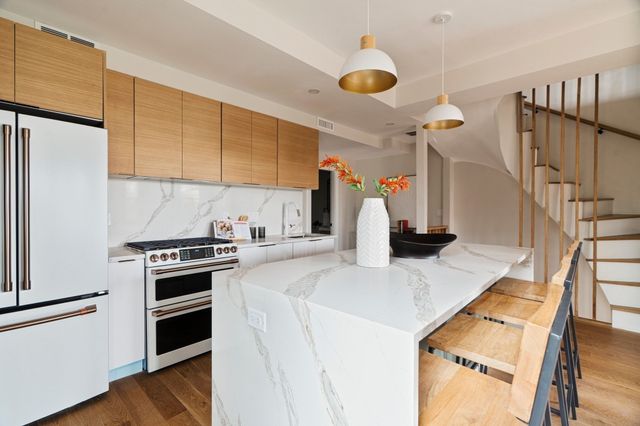 16-18 Yale Terrace 1, Boston, MA 02130
