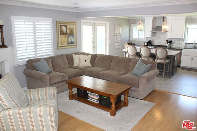 6629 W 87th Place, Los Angeles, CA 90045