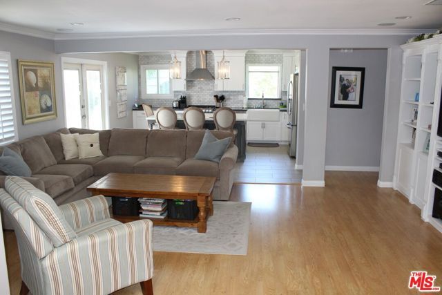 6629 W 87th Place, Los Angeles, CA 90045