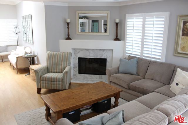 6629 W 87th Place, Los Angeles, CA 90045