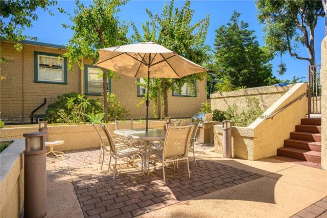 236 N Louise Street 109, Glendale, CA 91206