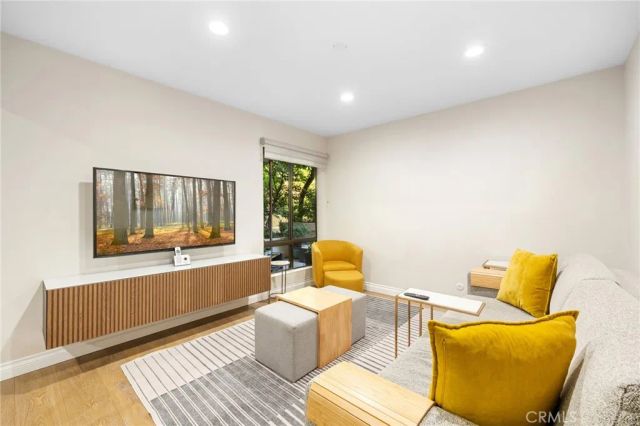 236 N Louise Street 109, Glendale, CA 91206