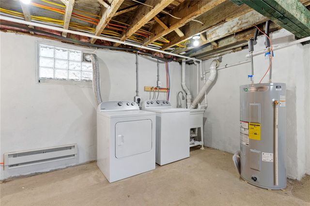 311 Elsdon St., Perry Hilltop, PA 15214