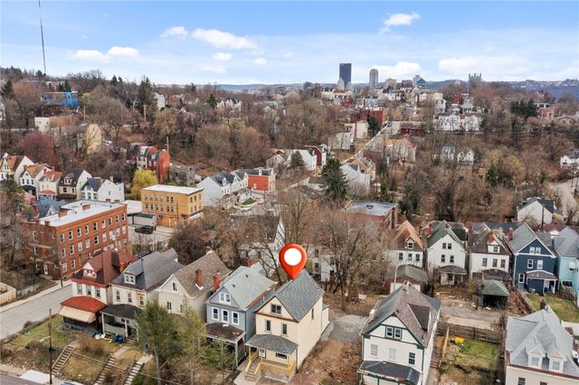 311 Elsdon St., Perry Hilltop, PA 15214