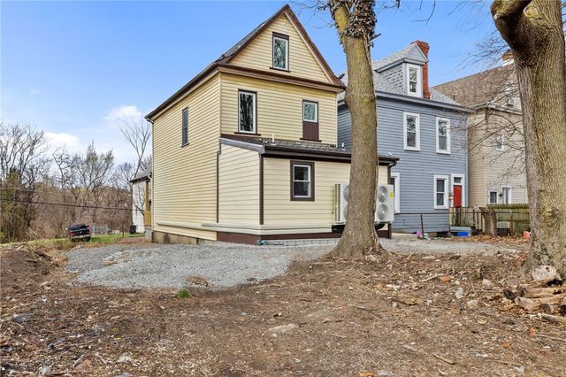 311 Elsdon St., Perry Hilltop, PA 15214