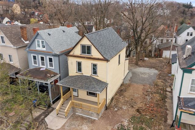 311 Elsdon St., Perry Hilltop, PA 15214