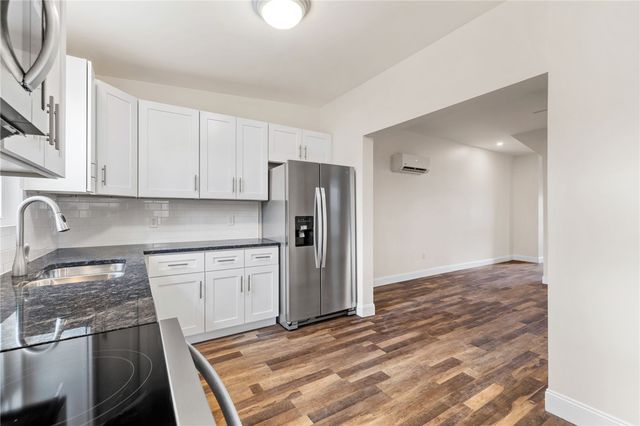 311 Elsdon St., Perry Hilltop, PA 15214