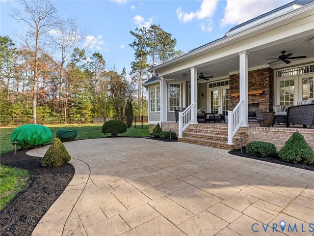 9200 Barrows Hill Ct, Chesterfield, VA 23838
