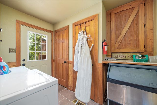 4075 W US Highway 190, San Saba, TX 76877