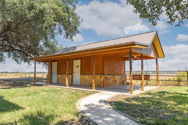 4075 W US Highway 190, San Saba, TX 76877