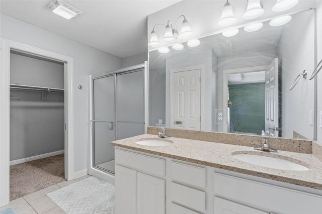 2966 SW Snyder Boulevard, Ankeny, IA 50023