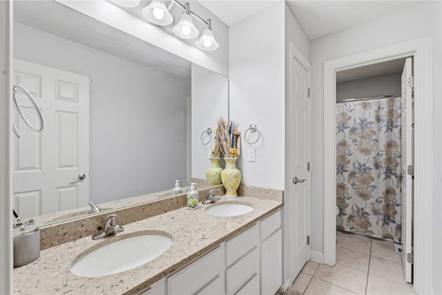 2966 SW Snyder Boulevard, Ankeny, IA 50023