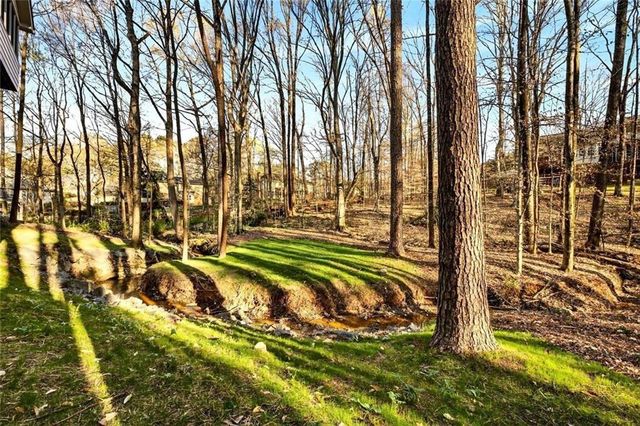 5649 Whitesburg Court, Peachtree Corners, GA 30092