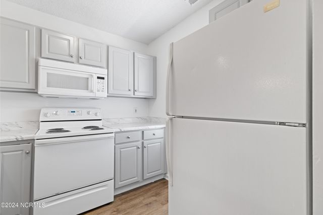 4615 Mcclelland Drive G203, Wilmington, NC 28405