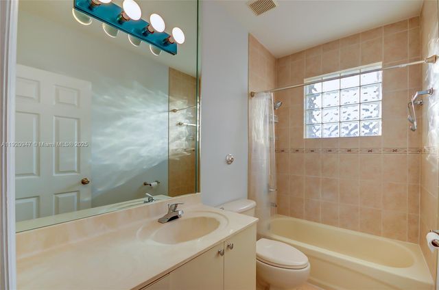 11331 NW 44th Ter 11331, Doral, FL 33178