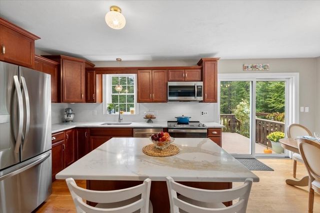 283 Miller St, Middleboro, MA 02346