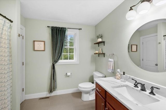 283 Miller St, Middleboro, MA 02346