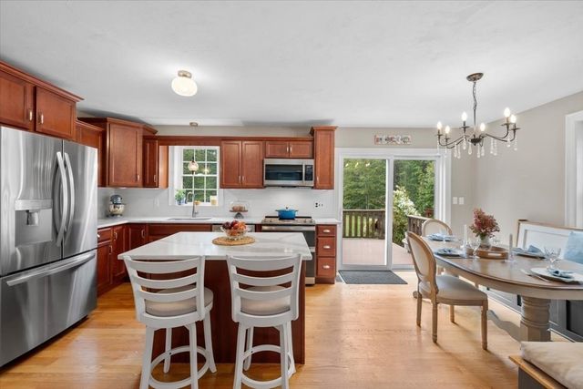 283 Miller St, Middleboro, MA 02346