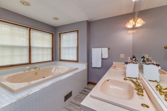 5373 Upper Valley Pike 5373 Upper Valley Pike, Springfield, OH 45502