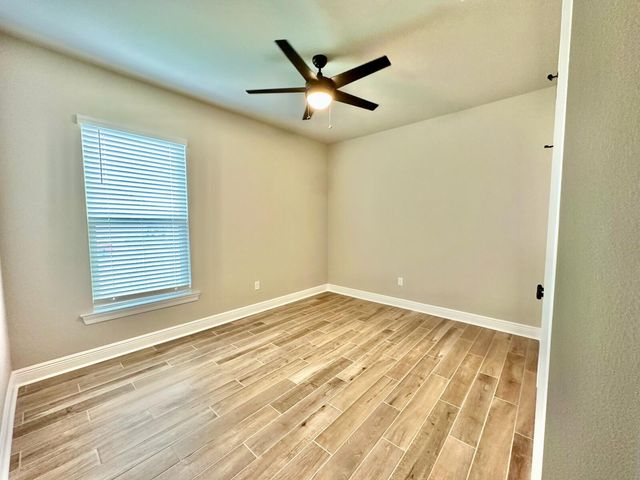 78 Bon Ami Drive, Freeport, FL 32439