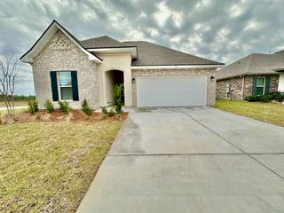 78 Bon Ami Drive, Freeport, FL 32439