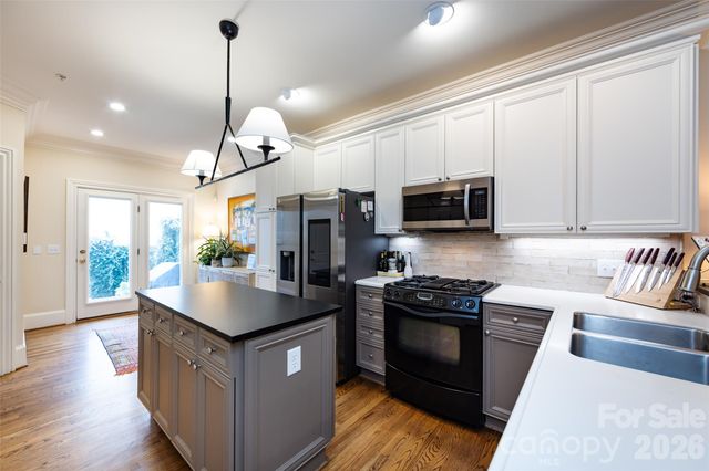 304 Hillside Avenue, Charlotte, NC 28209