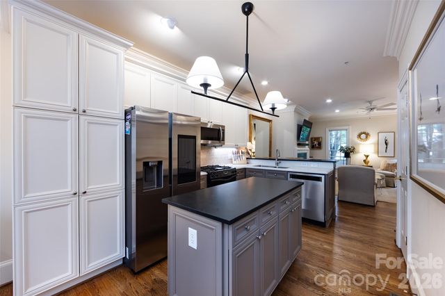 304 Hillside Avenue, Charlotte, NC 28209