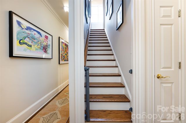 304 Hillside Avenue, Charlotte, NC 28209