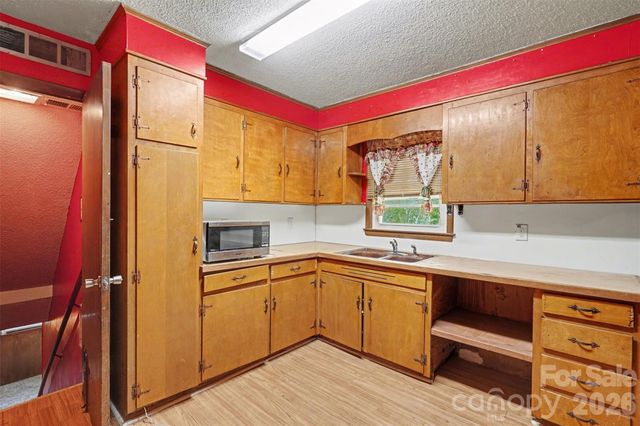 314 Westham Ridge Road, Charlotte, NC 28217