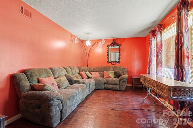 314 Westham Ridge Road, Charlotte, NC 28217
