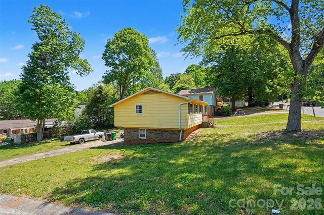 314 Westham Ridge Road, Charlotte, NC 28217