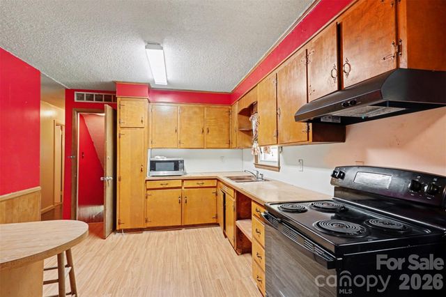 314 Westham Ridge Road, Charlotte, NC 28217