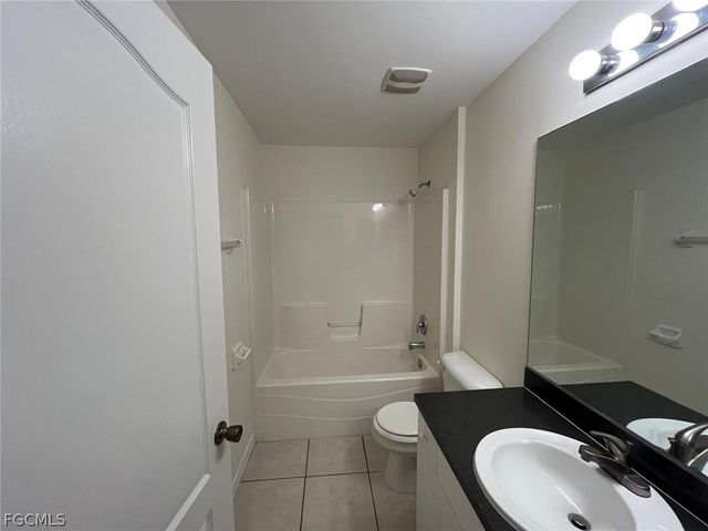 1808 SW 2nd PL, Cape Coral, FL 33991