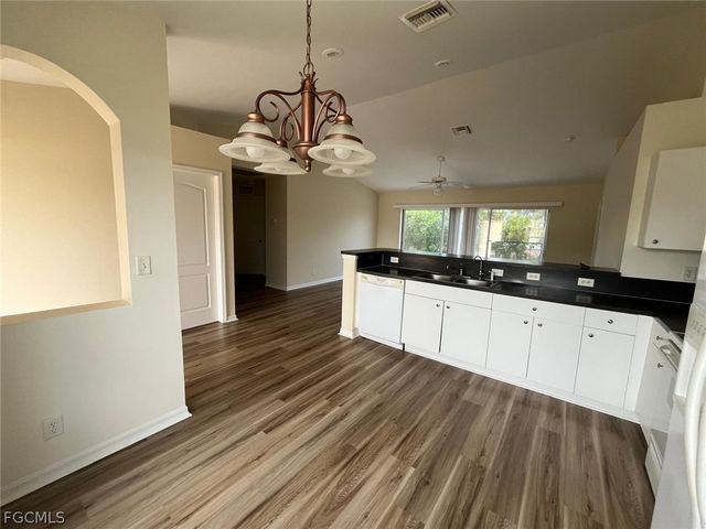 1808 SW 2nd PL, Cape Coral, FL 33991