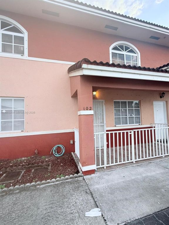6801 W 36th Ave 102, Hialeah, FL 33018