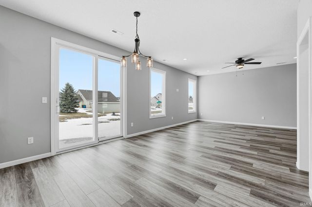 1414 Marsh Deer Run, Huntertown, IN 46748