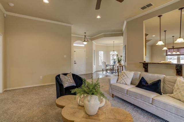 5914 95th Street, Lubbock, TX 79424