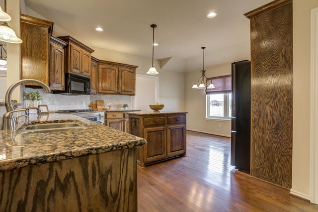 5914 95th Street, Lubbock, TX 79424