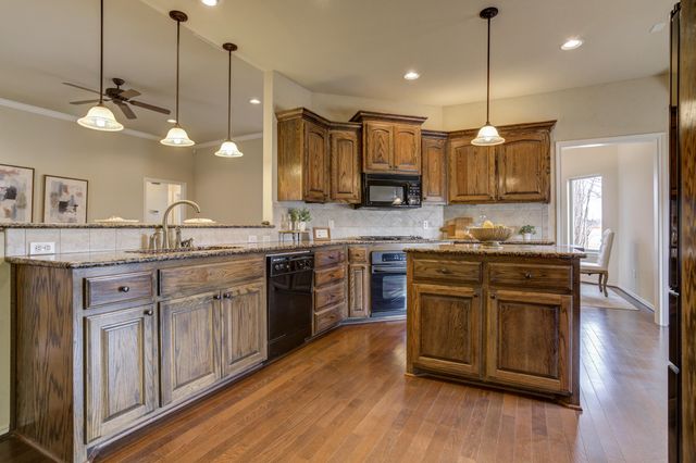 5914 95th Street, Lubbock, TX 79424