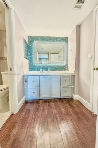 20355 NE 34th Ct 1921, Aventura, FL 33180