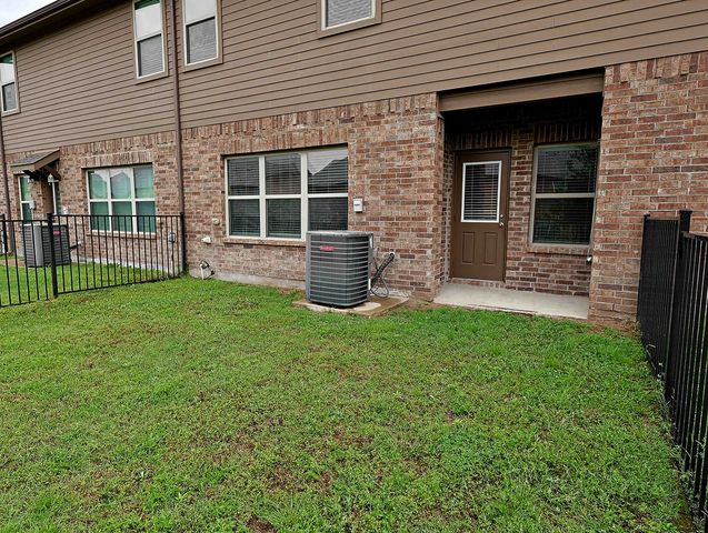 6817 Topaz Drive, Greenville, TX 75402