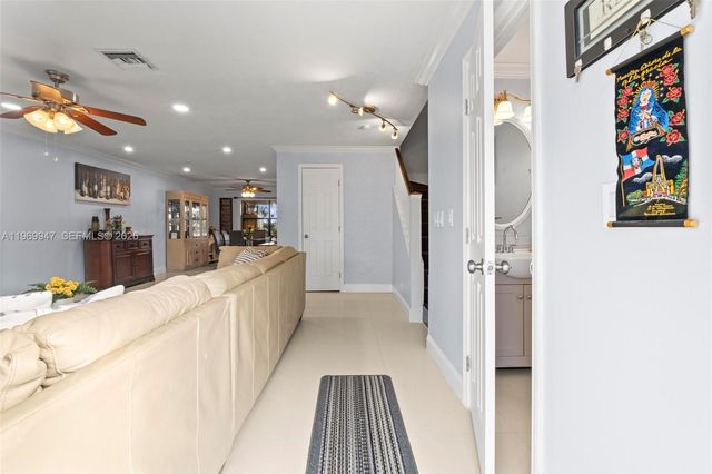 3370 Beau Rivage Dr B8, Pompano Beach, FL 33064