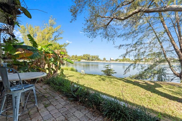 3370 Beau Rivage Dr B8, Pompano Beach, FL 33064