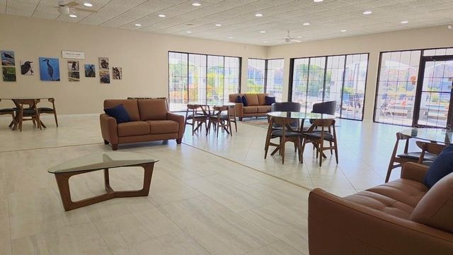 2333 FEATHER SOUND DRIVE B211, Clearwater, FL 33762