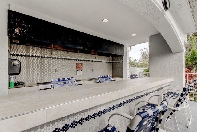 2333 FEATHER SOUND DRIVE B211, Clearwater, FL 33762