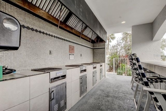 2333 FEATHER SOUND DRIVE B211, Clearwater, FL 33762