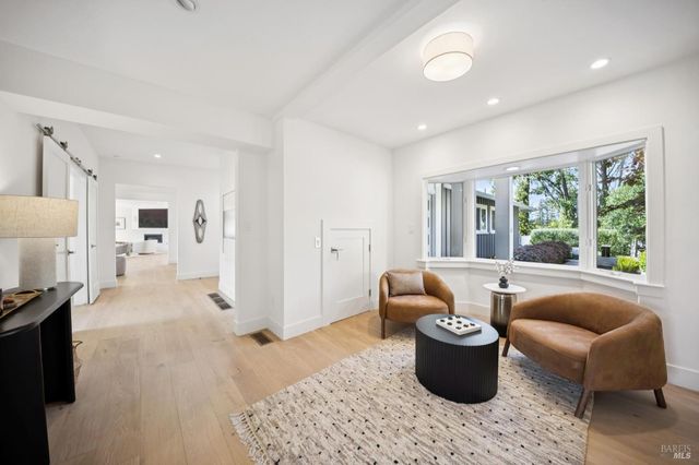 65 Valley View Ave, San Rafael, CA 94901