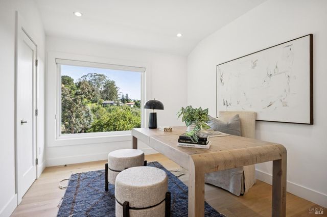 65 Valley View Ave, San Rafael, CA 94901