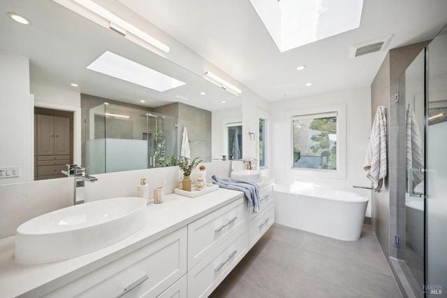 65 Valley View Ave, San Rafael, CA 94901